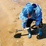 28-Inch Round Metal Garden and Camp Shovel