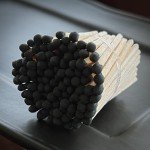 Bold Black Tip Matches - 100 Count (With Stickers)