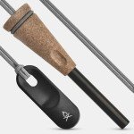 überleben Zünden PRO Ferro Rod Fire Starter for Survival – Up to 15,000 Strikes, 3/8" Thick Fire Steel with Striker – Waterproof Camping Flint and Steel with Wood Handle and Lanyard (Natural)