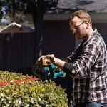 Makita 18V Cordless 22" Hedge Trimmer Tool