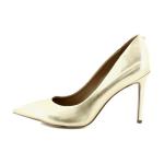 Sam Edelman Hazel Pump in Amber Gold, Size 7.5