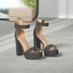 DREAM PAIRS Black Ankle Strap Block Heels