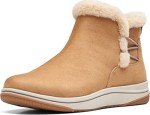 Clarks Women's Tan Breeze Fur Ankle Boots