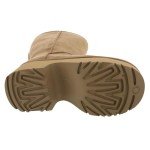 UGG Women's Classic Short Boot in Chestnut