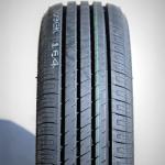 Armstrong Blu-Trac All-Season Touring Tire 195/65R15