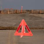 Amosfun Portable Reflective Road Safety Triangle Sign