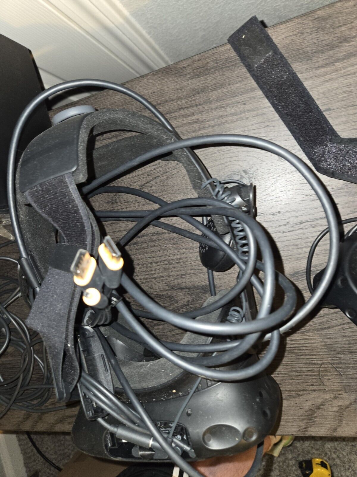 HTC Vive VR Gaming Headset (Model 99HAHZ024-00)