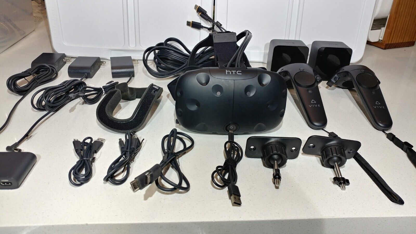 HTC Vive VR Headset Complete Full Kit