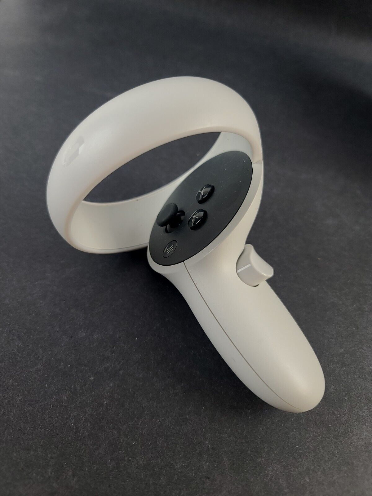 Oculus Quest 2 VR Headset with Touch Controllers