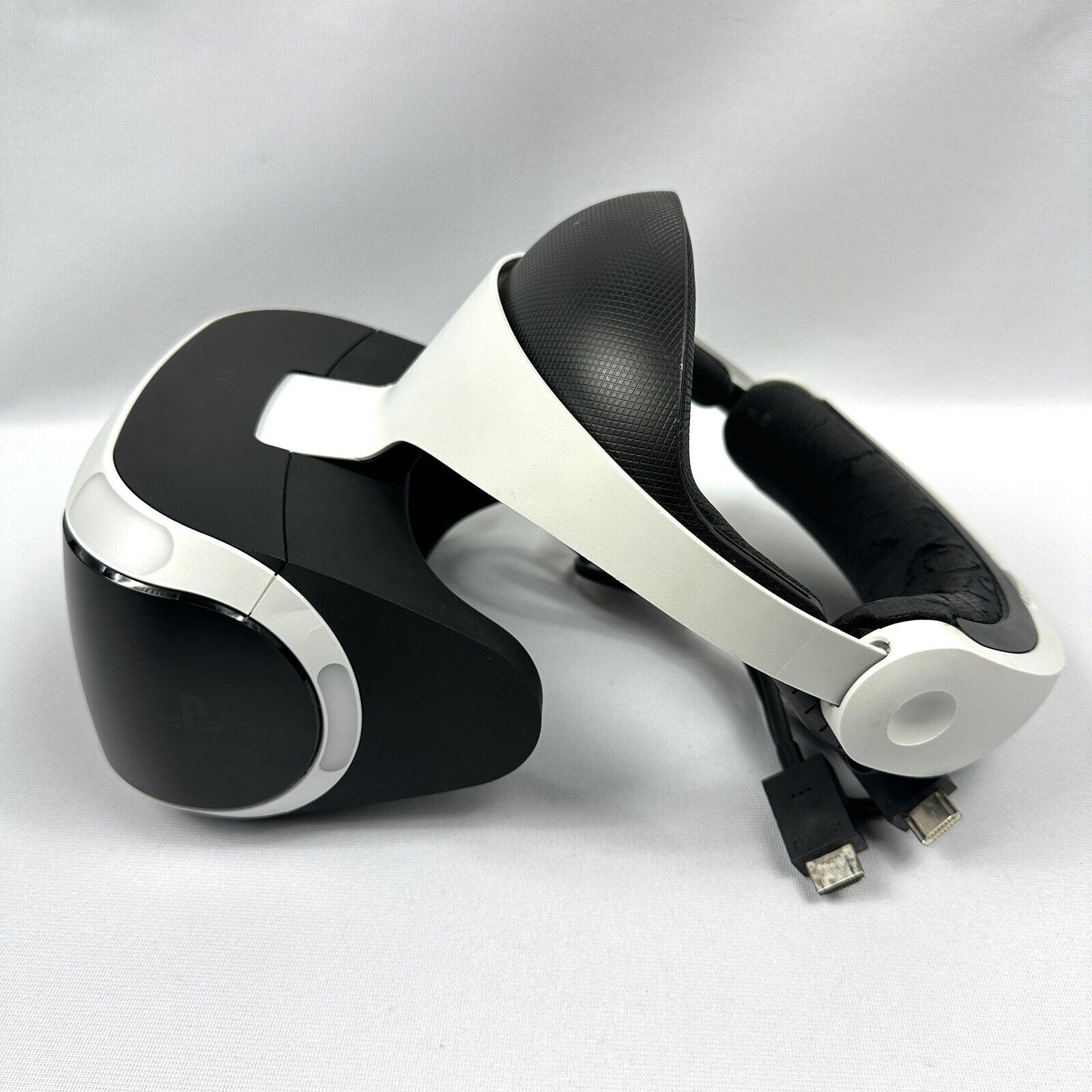 Sony PS4 VR Headset Bundle with Camera & Cables