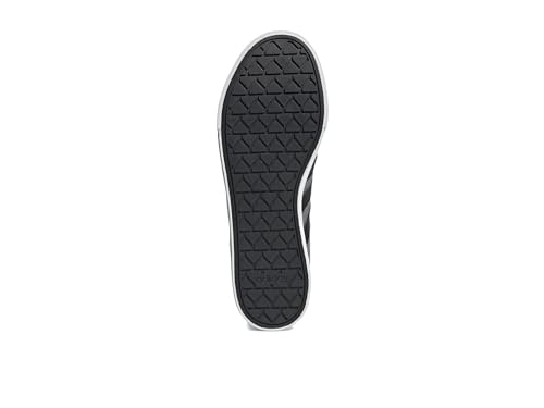 Adidas Men's Grey/Black/White Daily 4.0 Sneakers