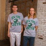 Junk Food Clothing x NFL - New York Jets - Team Helmet - Unisex Adult Short Sleeve Fan T-Shirt for Men and Women - Size X-Large