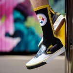 For Bare Feet NFL PITTSBURGH STEELERS MVP Crew Sock Team Color Large