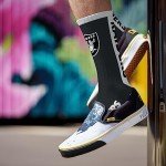 For Bare Feet NFL LAS VEGAS RAIDERS MVP Crew Sock Team Color Large