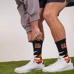 For Bare Feet NFL CINCINNATI BENGALS Shattered Camo Crew Sock Team Color Large