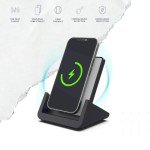 SOAR NFL Cell Phone Wireless Charging Stand V.4, New England Patriots