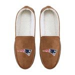 FOCO New England Patriots NFL Mens Exclusive Beige Moccasin - L