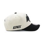 Mitchell & Ness Los Angeles Kings NHL Game On Pro Precurved Vintage Snapback Hat Cap - Off White/Black