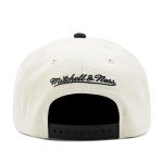 Mitchell & Ness Los Angeles Kings NHL Game On Pro Precurved Vintage Snapback Hat Cap - Off White/Black