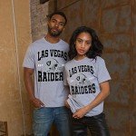 Junk Food Clothing x NFL - Las Vegas Raiders - Team Helmet - Unisex Adult Short Sleeve Fan T-Shirt for Men and Women - Size X-Large