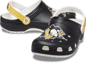 Crocs Unisex-Adult NHL Classic Clogs, Pittsburgh Penguins, 13 Men/15 Women