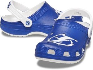 Crocs Unisex-Adult NHL Classic Clogs, Tampa Bay Lightning, 11 Men/13 Women