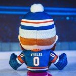 Bleacher Creatures New York Islanders Nyisles 8" NHL Kuricha Mascot Sitting Plush - Soft Chibi Inspired Mascot