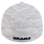 New Era Men's White Chicago Bears Gameday Graded 39THIRTY Flex Hat