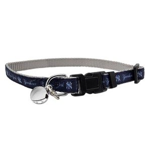 MLB CAT Collar New York Yankees Satin Cat Collar Baseball Team Collar for Dogs & Cats. A Shiny & Colorful Cat Collar with Ringing Bell Pendant