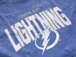 Calhoun NHL Surf & Skate Womens Oversize Drop Shoulder Acid Wash Cropped T-Shirt (Large/X-Large, Tampa Bay Lightning)