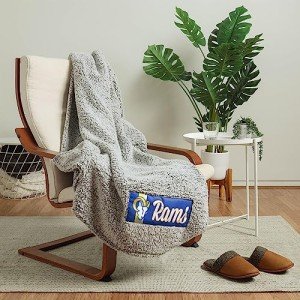 FOCO Los Angeles Rams NFL Big Logo Cloud Sherpa Blanket