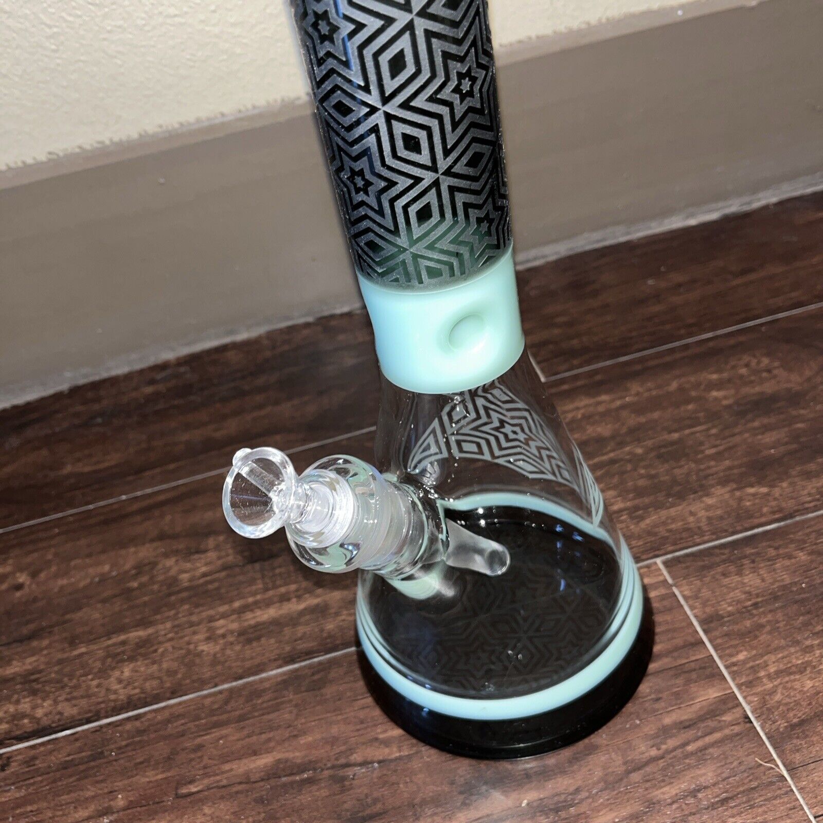 18" Heavy Glass Beaker Bong with 14mm Bowl