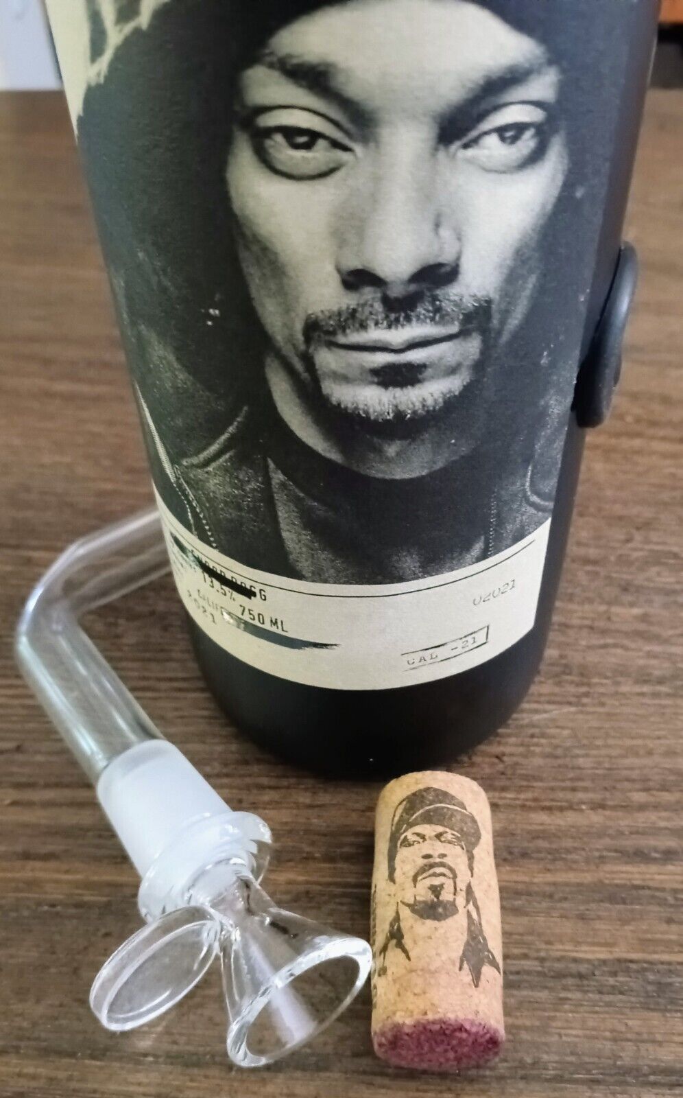 Snoop Cali Red Wine Bottle Bong Lamp