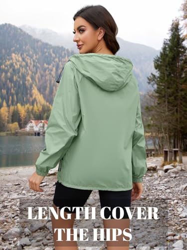 CRIPOM Rain Jacket For Travel Clothes Women Lightweight Waterproof Windbreaker Jacket For Women Outdoor Raincoat With Pockets Green L