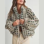 Qmlyev Women's Fuzzy Checkered Sherpa Jacket