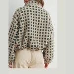 Qmlyev Women's Fuzzy Checkered Sherpa Jacket