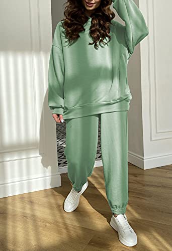 Fixmatti Women's Green Hoodie and Jogger Set
