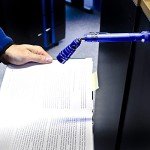 S&R Mini Flexible Magnetic Flashlight with 3 LEDs, 175-582mm Extendable – Magnetic Pick-Up Head Tool for DIY, Car Repair, Camping