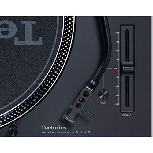Technics SL-1210 MK7 Vinyl Record Player