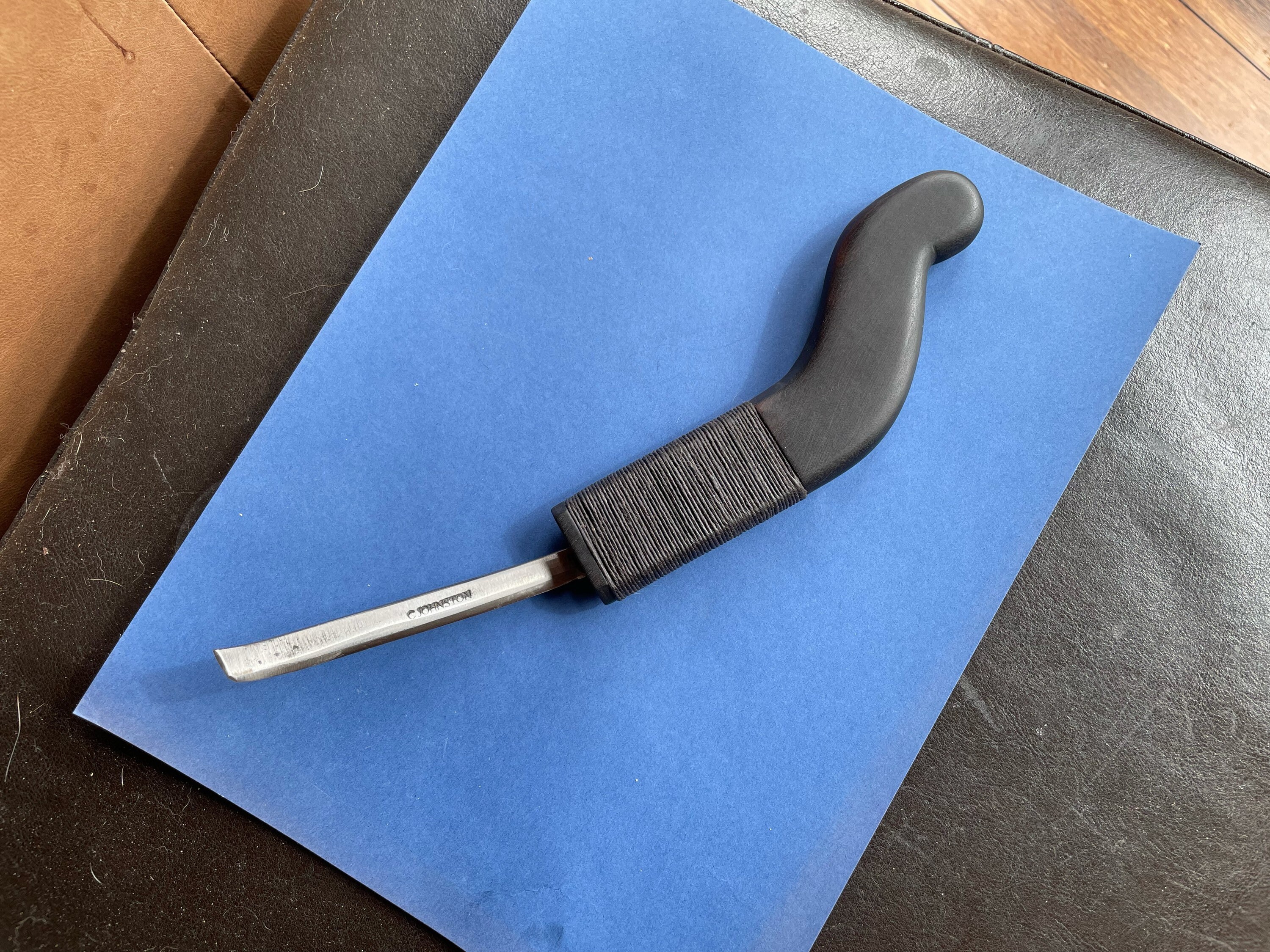 Crooked Knife Mocotaugan – Hand Forged (RH Model)