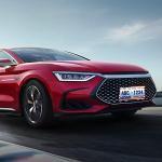 Classic American Flag License Plate Frame USA Flag License Plate Holder Stainless Steel Auto Parts Decoration with Screws for Men Women License Plate 4 Holes 1pcs