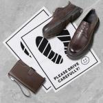 100 Pcs Paper Car Floor Mats - 20"x16" Disposable Auto Floor Pads with Footprint Words | Bulk White Kraft Paper Mats for Car Detailing Supplies, Dealerships & Vehicle Protection