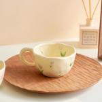 Creative Cute Coffee Mug Floral Ceramic Coffee Mug Flower Cute Cup for Women Girl 8.5oz Handmade Hot Chocolate Mugs for Latte Milk Tea Valentine’s Day Mother’s Day Birthday Christmas Gifts(Purple)