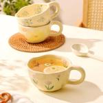 Creative Cute Coffee Mug Floral Ceramic Coffee Mug Flower Cute Cup for Women Girl 8.5oz Handmade Hot Chocolate Mugs for Latte Milk Tea Valentine’s Day Mother’s Day Birthday Christmas Gifts(Purple)