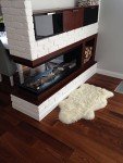 Wall-Mounted Bioethanol Fireplace with Protective Glass
