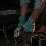 Wells Lamont Women's Hybrid Work/Gardening Gloves | Water-Resistant HydraHyde Leather | Large (3204L), Aqua
