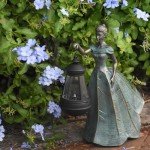 CJSUNYT Fairy Garden Statue Solar Garden Decor Resin Fairy Statue with Lights for Yard Lawn Decorations Outdoor Patio 5 * 9.5 * 11.5 Inch Fairy Garden Decor Gardening Gifts for Women
