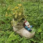 DDLUZQual Cute Planter Pot Suitable for Indoor and Outdoor, Small gnome Resin Succulent Plant Flower pots, Decorative Fun Flower pots with Drainage Holes, Ideal Home and Garden Decoration Gifts