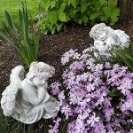 Juliahestia Angel Statue Garden Decor for Outside Solar Outdoor Decorations Patio Cherub Christmas Yard Porch Home Lawn Art Light up Figurine Memorial Sculpture Gift for Mom Mother Grandma