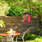 Squirrel Proof Bird Feeder for Outdoor Hanging,Metal Bird Seed Feeder with Bilateral Weight Activated Perches,5LB Large Capacity Wild Bird Feeders for Outside,Easy Refill and Clean,Red